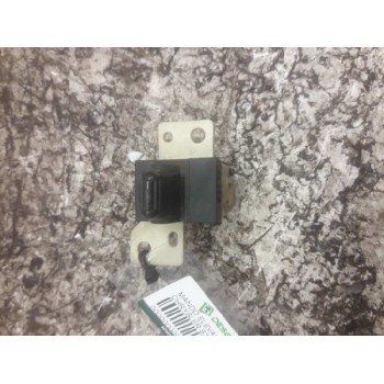 MANDO ELEVALUNAS DELANTERO DERECHO 4608323 39754D 4 PINS