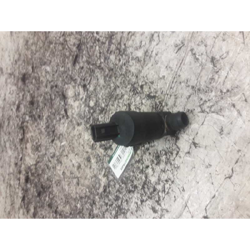 Recambio de bomba limpia para volvo xc70 2.4 d awd ocean race referencia OEM IAM  2 PINS 3