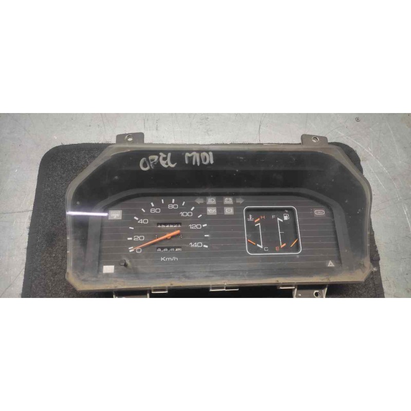 Recambio de cuadro instrumentos para isuzu van midi van midi caja cerrada, largo referencia OEM IAM 2575004072  