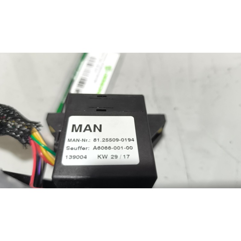 Recambio de mando intermitentes para man tgx 18.480 12.4 diesel referencia OEM IAM 81255090194 3