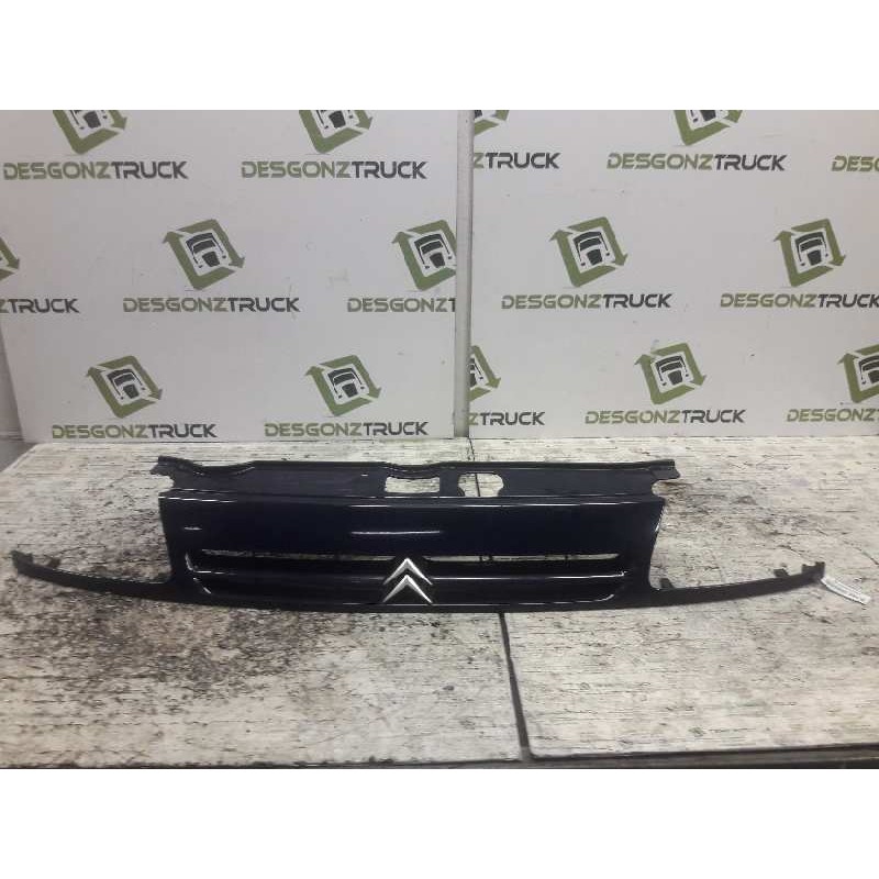 Recambio de rejilla delantera central para citroën saxo 1.5 d image referencia OEM IAM 9617745277  