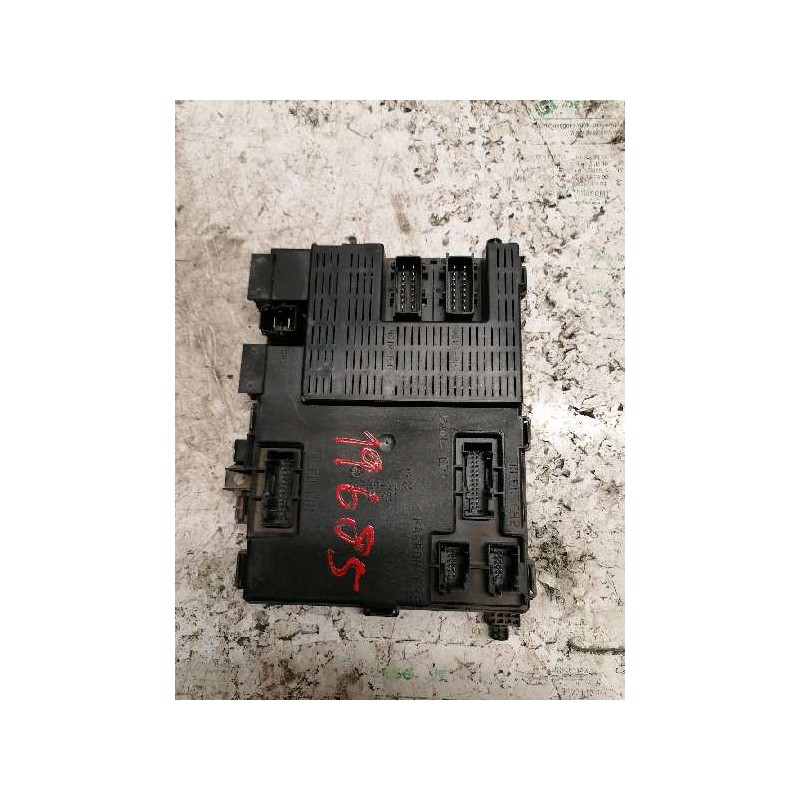 Recambio de caja reles / fusibles para citroën xsara berlina 2.0 hdi exclusive (66kw) referencia OEM IAM 9646022780 73004512 BSI 2