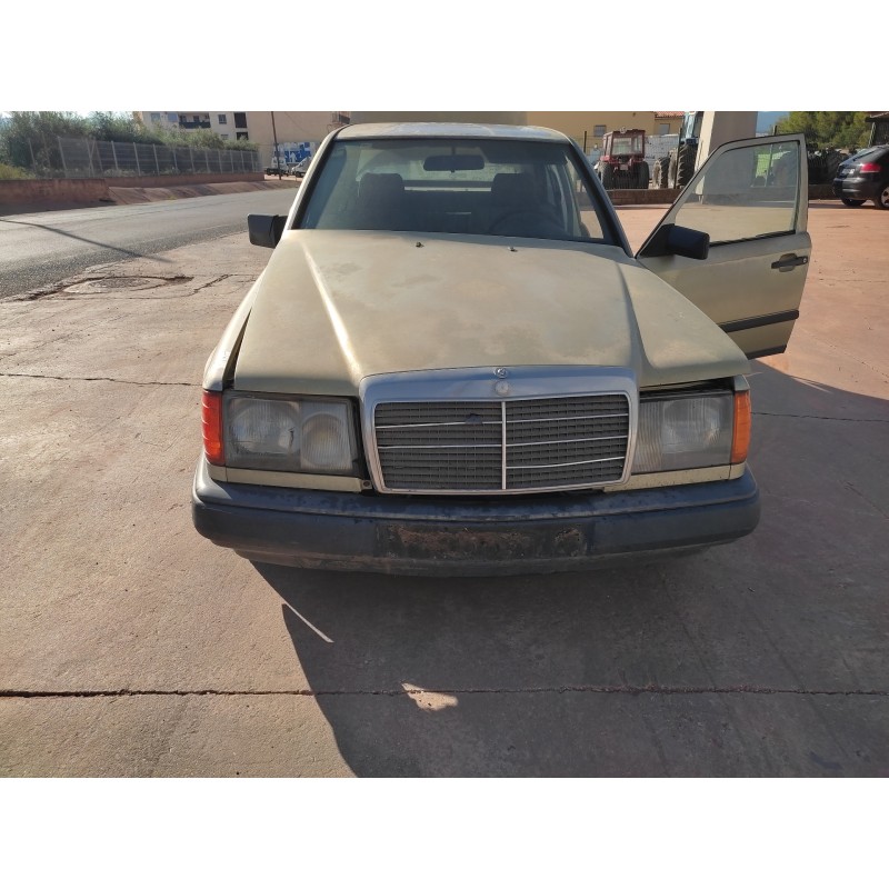 MERCEDES-BENZ CLASE E (W124) BERLINA
