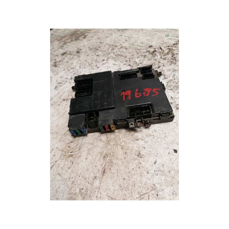 Recambio de caja reles / fusibles para citroën xsara berlina 2.0 hdi exclusive (66kw) referencia OEM IAM 9646022780 73004512 BSI 3