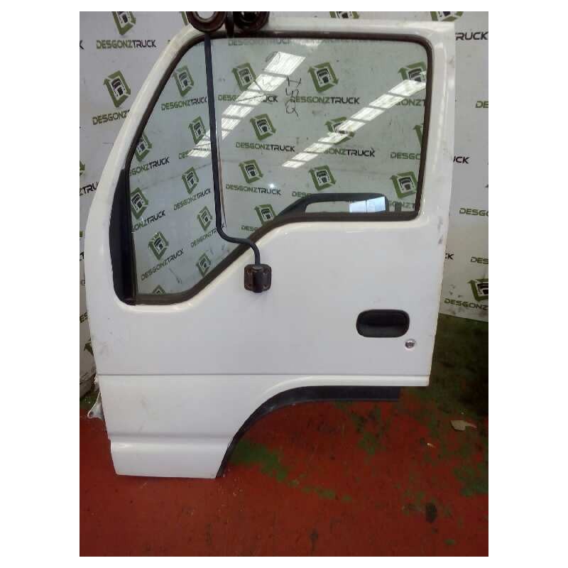 Recambio de puerta delantera izquierda para isuzu npr npr 77 g referencia OEM IAM   