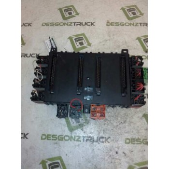 Recambio de caja reles / fusibles para daf serie 95 xf .xxx fsafe (tipo .480) space-cab referencia OEM IAM 1674870 518685201/00 