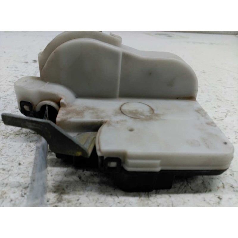 Recambio de cerradura puerta delantera derecha para volkswagen polo berlina (6n2) trendline referencia OEM IAM 3