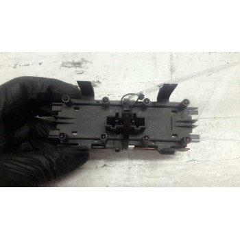 Recambio de botonera para renault megane ii berlina 5p confort expression referencia OEM IAM 8200095493 8200109723 8200107808