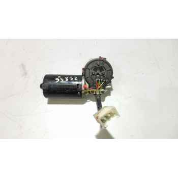 Recambio de motor limpia delantero para nissan trucks atleon tk160.95 referencia OEM IAM 0390242312  