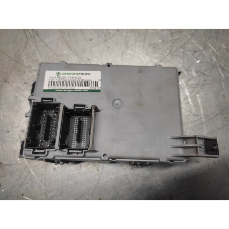 Recambio de caja reles / fusibles para fiat fiorino furgoneta/monovolumen (225_) 1.4 (225bxa1a, 225bxf1a) referencia OEM IAM 005 - Blanco 2