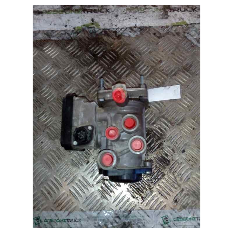 Recambio de valvula aire para scania serie p/g/r (c-clase) fsa 380 (4x2) corto cp 13 / 14 b referencia OEM IAM 1790879 K000089 V - Blanco 3