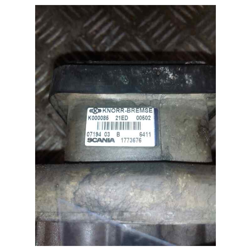 Recambio de valvula aire para scania serie p/g/r (c-clase) fsa 380 (4x2) corto cp 13 / 14 b referencia OEM IAM 1773676 K000085 - Blanco 2