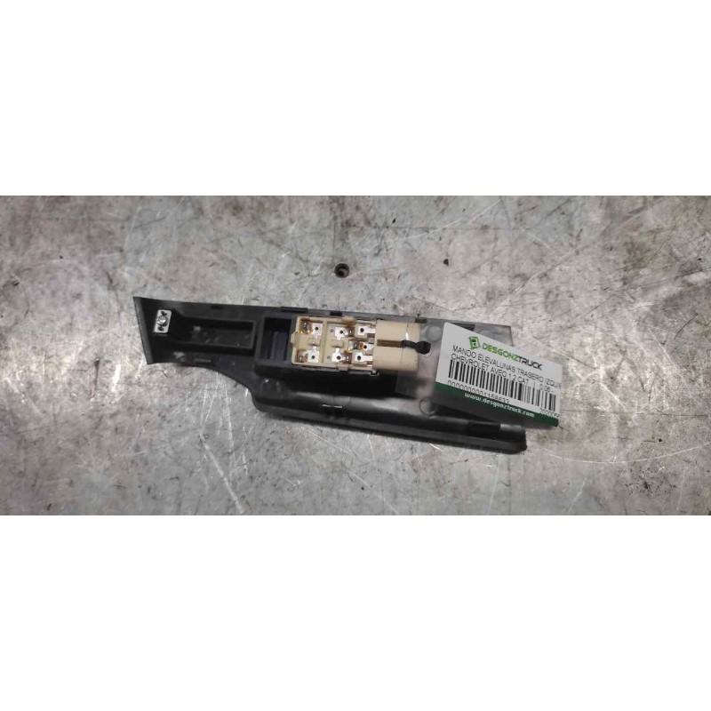 Recambio de mando elevalunas trasero izquierdo para chevrolet aveo 1.2 cat referencia OEM IAM 202005661 5 PINS 2