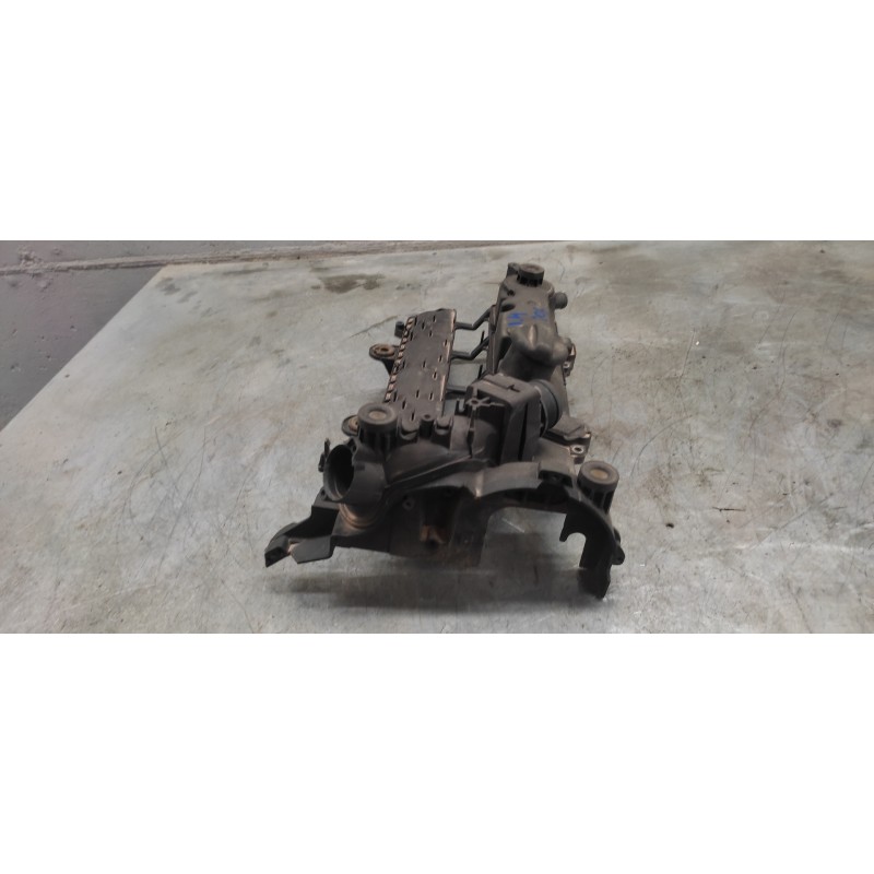 Recambio de tapa balancines para peugeot 206 berlina 1.4 hdi referencia OEM IAM 9642212480 2