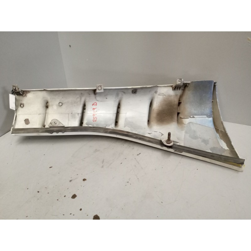 Recambio de deflector derecho para iveco stralis (as) 12.9 diesel referencia OEM IAM 504096162 - Blanco 2