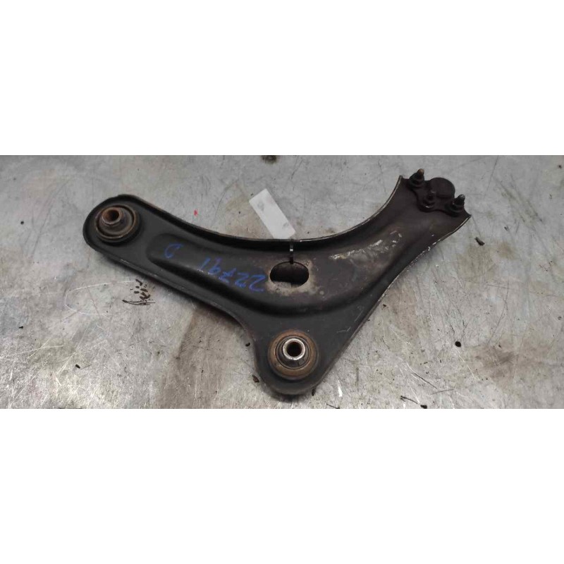 Recambio de brazo suspension inferior delantero derecho para citroën c3 1.4 audace referencia OEM IAM - Azul 2