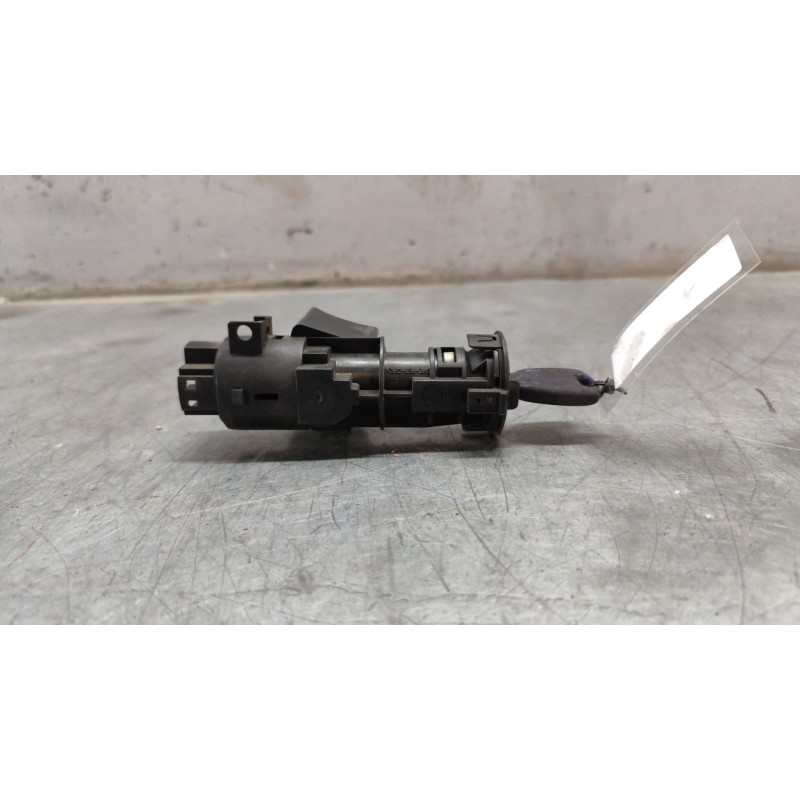 Recambio de conmutador de arranque para fiat doblo cargo (223) 1.9 jtd furg. referencia OEM IAM - Blanco 3