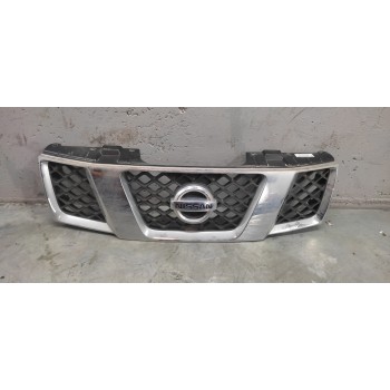 Recambio de rejilla delantera central para nissan pathfinder (r51) 2.5 dci le referencia OEM IAM   