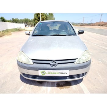 opel corsa c (x01) del año 2001