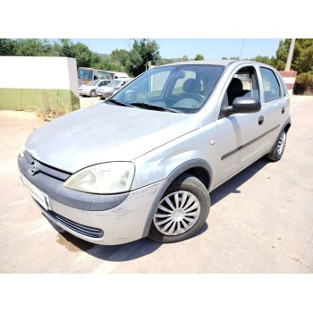 opel corsa c (x01) del año 2001