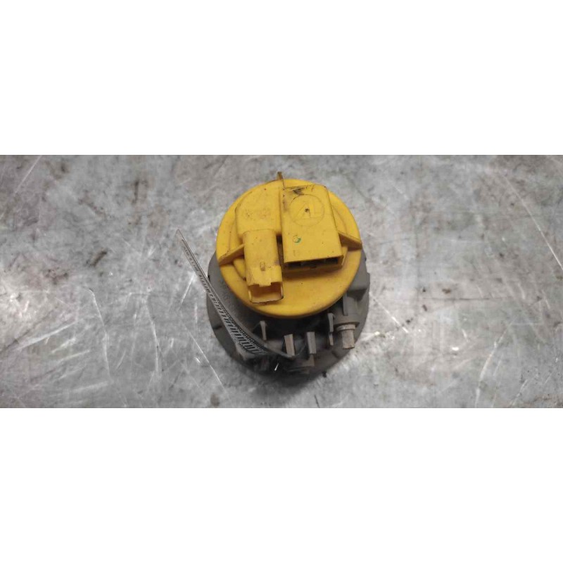 Recambio de faro antiniebla derecho para citroën c3 1.4 hdi premier referencia OEM IAM   2 PINS 2