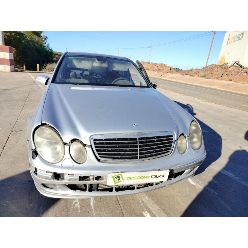 mercedes-benz clase e (w211) berlina del año 2008