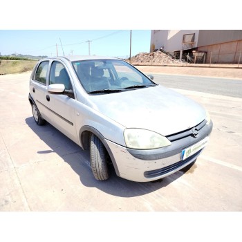 opel corsa c (x01) del año 2001
