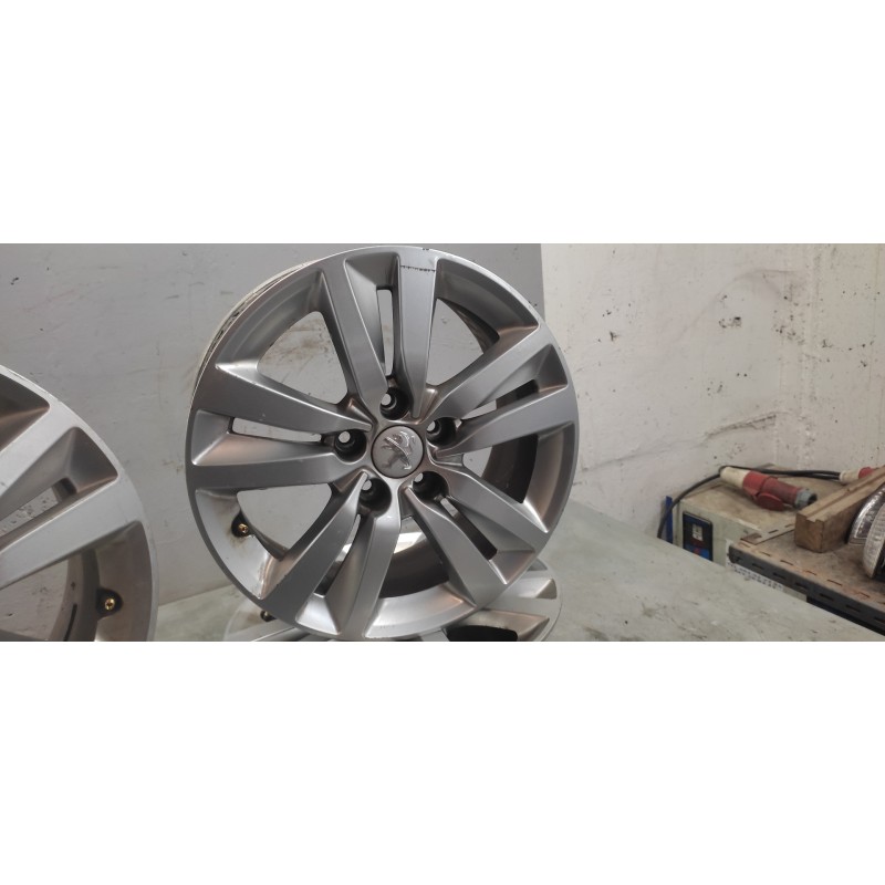 Recambio de juego llantas para peugeot 308 active referencia OEM IAM  7J X 16 CH5-44 16''-5 TORNILLOS 8