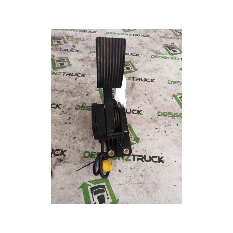 Recambio de pedal acelerador para mercedes-benz atego 6-cil.4x2/bm 970,2,4-6 1228 (4x2) om 906 la l (largo) referencia OEM IAM A - Blanco