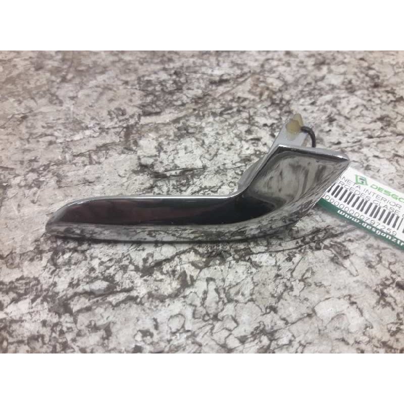 Recambio de maneta interior delantera izquierda para mercedes-benz clase c (w202) berlina 250 td (202.128) referencia OEM IAM