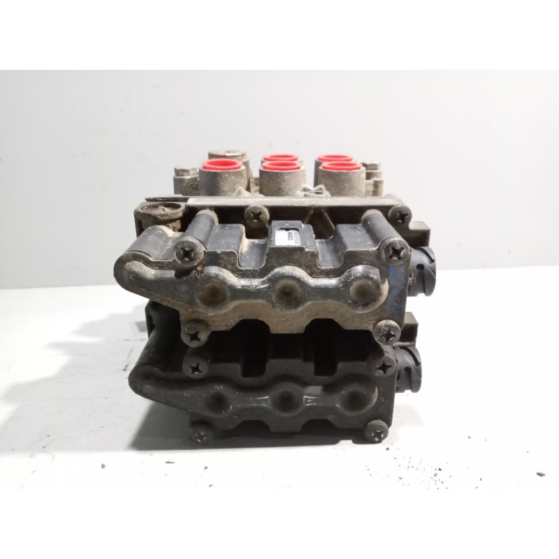Recambio de valvula aire para renault hr 420.18/26 premium 01  11.1 diesel referencia OEM IAM 4729051160 3