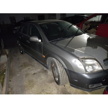 opel vectra c berlina del año 2003