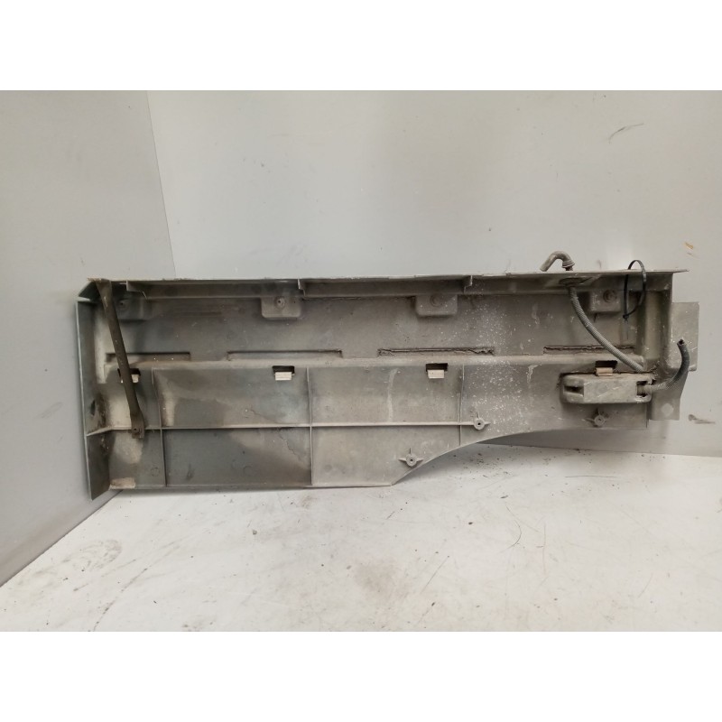 Recambio de moldura trasera cabina para daf serie xf105.460 12.9 diesel referencia OEM IAM 1291170  IZQUIERDA 2