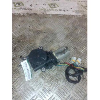 MOTOR ELEVALUNAS DELANTERO DERECHO 