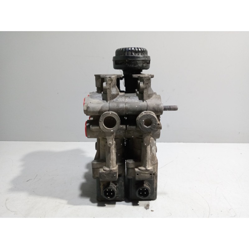 Recambio de valvula aire para renault hr 420.18/26 premium 01  11.1 diesel referencia OEM IAM 4729051160 5