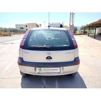 opel corsa c (x01) del año 2001