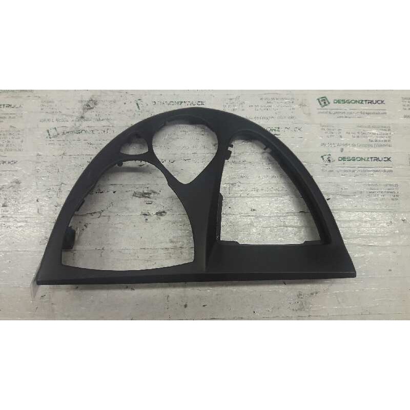 Recambio de guarnecidos consola de mandos para fiat ulysse (179) 2.2 jtd admiral referencia OEM IAM 1847114000  
