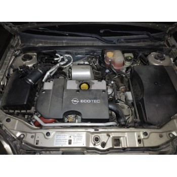 opel vectra c berlina del año 2003