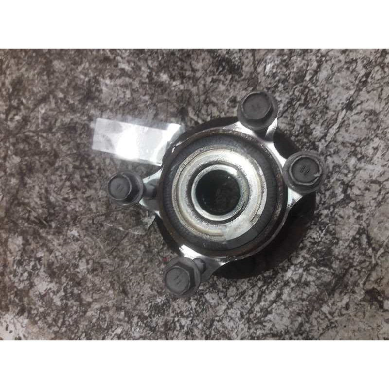 Recambio de buje delantero para toyota auris active referencia OEM IAM  DERECHO 2