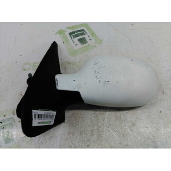 Recambio de retrovisor izquierdo para renault clio ii fase i (b/cbo) 1.9 d referencia OEM IAM 7700415325  