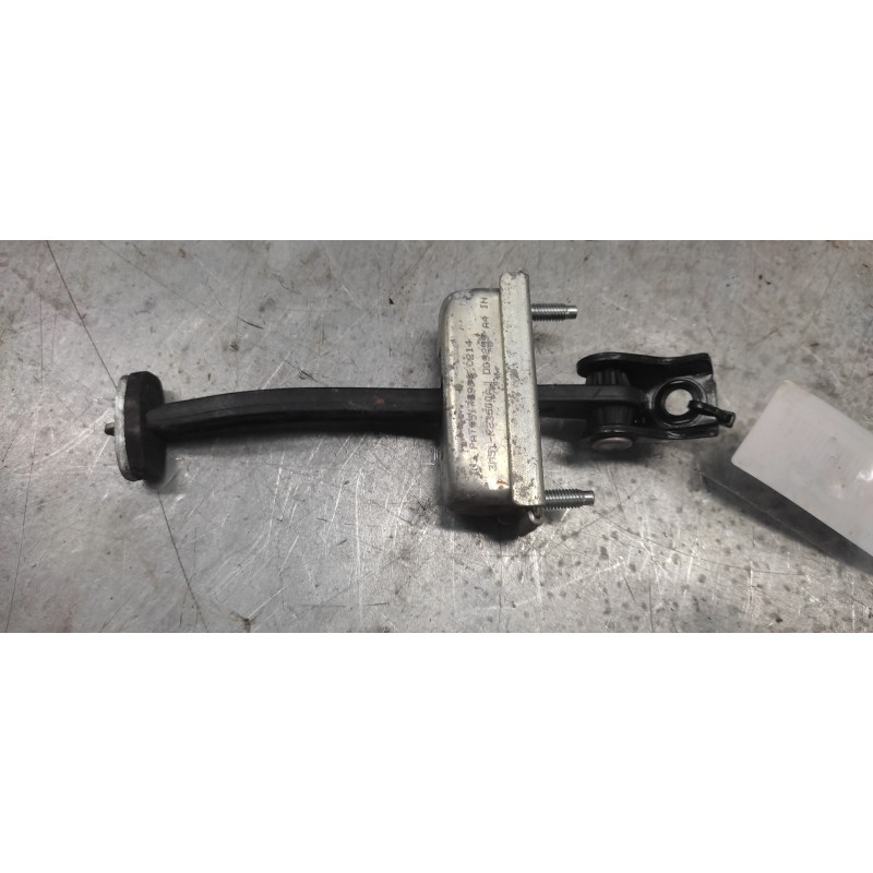 Recambio de retenedor puerta para ford focus lim. (cb4) 1.6 tdci cat referencia OEM IAM 3M51R23500AJ DELANTERA DERECHA - Gris 2