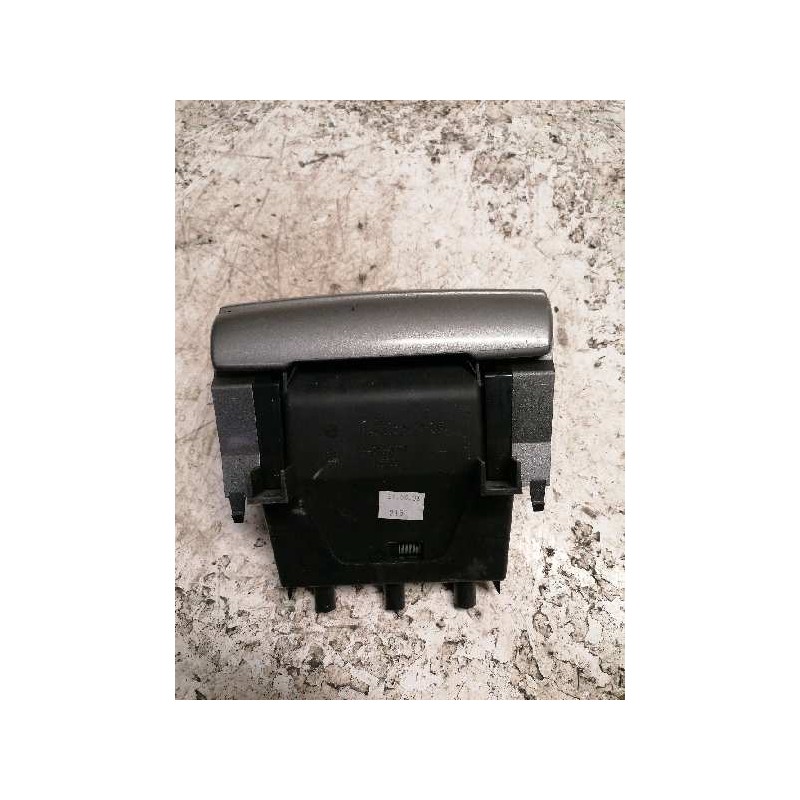 Recambio de cenicero para peugeot 308 1.6 hdi fap cat (9hz / dv6ted4) referencia OEM IAM 9658691077 - Blanco 3