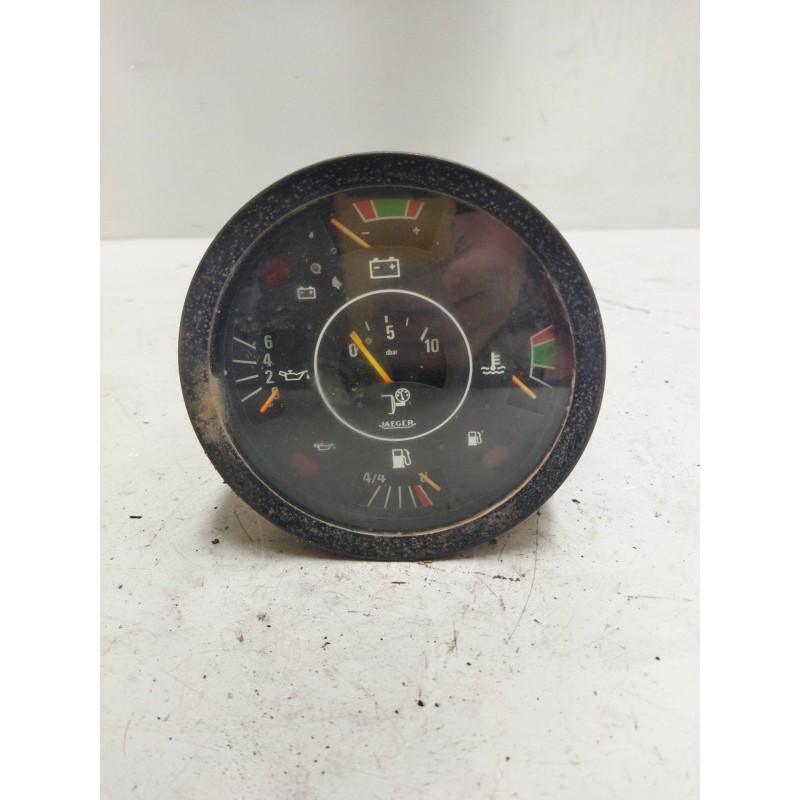 Recambio de cuadro instrumentos para nissan trucks l35.08 ...... referencia OEM IAM  INDICADOR COMBUSTIBLE INDICADOR TEMPERATURA