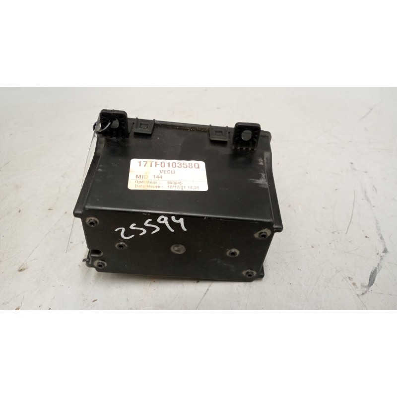 Recambio de modulo electronico para renault magnum ab diesel referencia OEM IAM 7421313712 CENTRALITA VECU - Blanco 4