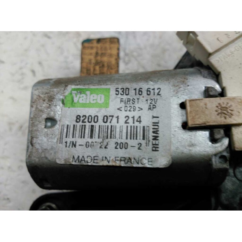 Recambio de motor limpia trasero para renault clio i phase iii 1.2 campus referencia OEM IAM 8200071214 PORTON