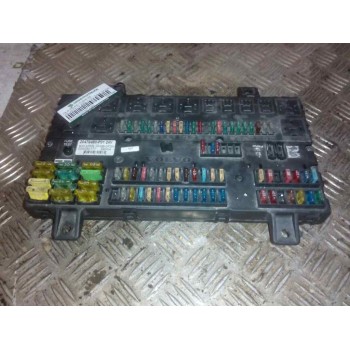 CAJA RELES / FUSIBLES 20476480 