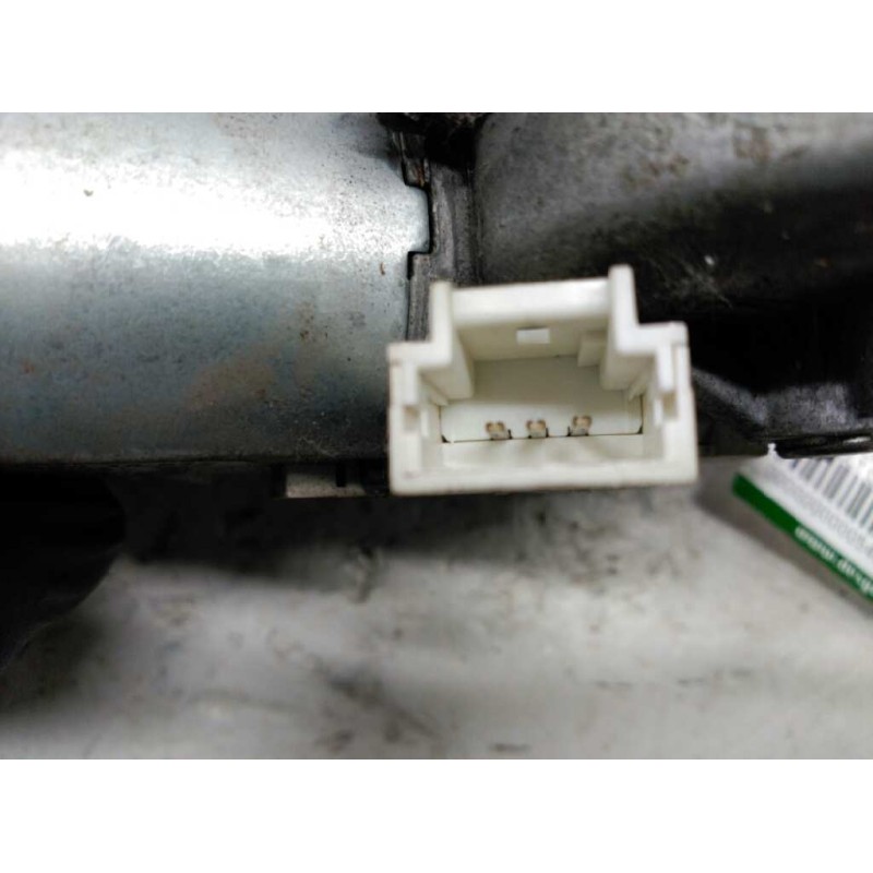Recambio de motor limpia trasero para renault clio i phase iii 1.2 campus referencia OEM IAM 8200071214 PORTON 2
