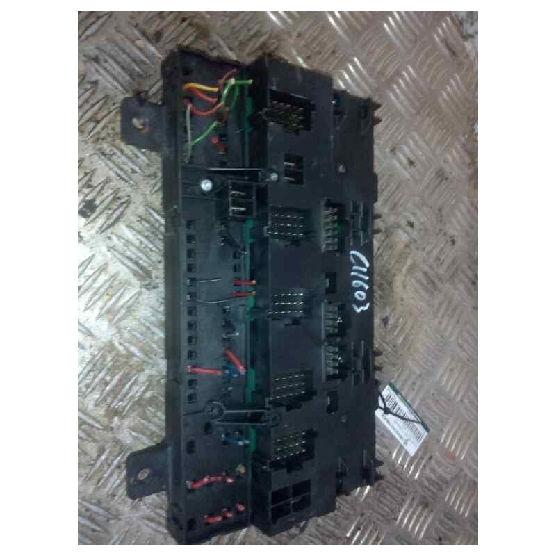 Recambio de caja reles / fusibles para volvo fh 12 2002  12.1 diesel (d12d420) referencia OEM IAM 20476480 - Blanco 3