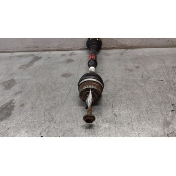 Recambio de transmision delantera derecha para volkswagen passat berlina (3b2) básico referencia OEM IAM 8D0407272AQ  