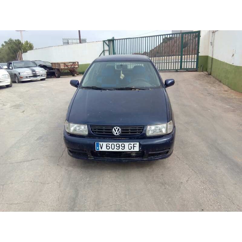 VOLKSWAGEN POLO BERLINA (6N1)